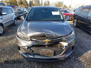 2020 Chevrolet Trax LS with VIN 3GNCJNSB4LL176912, listed as a IAAI auction lot 41746543 with 101,389 mi miles. Bid and sale history available at carsss.com. Image 12.