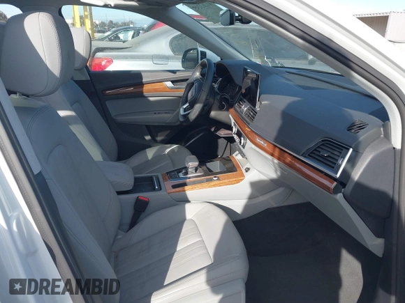 2022 Audi Q5 S line Premium z VIN WA1GAAFY3N2101201, wystawiony jako IAAI lot #41263245 z przebiegiem 28 361 mil mil oraz . Historia ofert i sprzedaży dostępna na DreamBid. Obrazek 5.