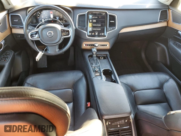 2021 Volvo XC90 Momentum with VIN YV4A221K6M1712505, listed as a Copart auction lot 87847165 with 85,095 mi miles and Salvage Title. Bid and sale history available at carsss.com. Image 8.
