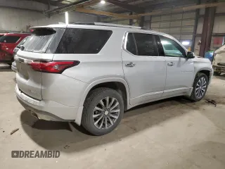 2022 Chevrolet Traverse Premier z VIN 1GNEVKKW7NJ157876, wystawiony jako Copart lot #88683885 z przebiegiem 28 459 mil mil oraz Szkoda całkowita • Salvage title. Historia ofert i sprzedaży dostępna na DreamBid. Obrazek 3.