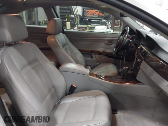 2008 BMW 3 Series 335xi with VIN WBAWC73548E064278, listed as a IAAI auction lot 41503956 with 141,556 mi miles and . Bid and sale history available at carsss.com. Image 5.
