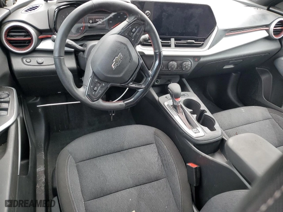 2024 Chevrolet Trax 1RS with VIN KL77LGE20RC213273, listed as a Copart auction lot 45367485 with 22,137 mi miles and Non Repairable. Bid and sale history available at carsss.com. Image 8.