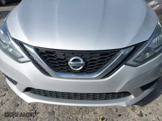 2016 Nissan Sentra SR with VIN 3N1AB7AP1GL678565, listed as a IAAI auction lot 41756755 with 132,571 mi miles. Bid and sale history available at carsss.com. Image 6.