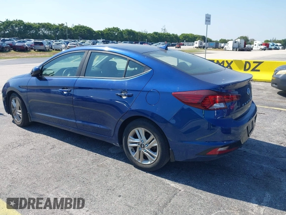 2020 Hyundai Elantra SEL z VIN 5NPD84LF1LH570792, wystawiony jako IAAI lot #42138863 z przebiegiem 27 768 mil mil oraz . Historia ofert i sprzedaży dostępna na DreamBid. Obrazek 3.