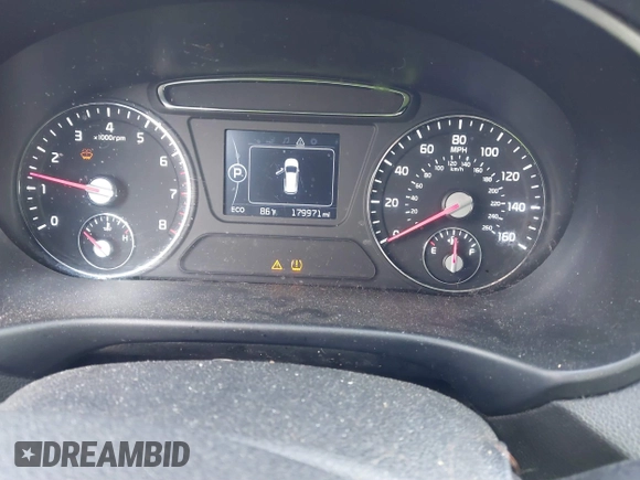 2016 Kia Sorento LX with VIN 5XYPGDA56GG029499, listed as a IAAI auction lot 41512850 with 179,971 mi miles. Bid and sale history available at carsss.com. Image 7.