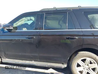 2019 Ford Expedition XLT with VIN 1FMJU1HT3KEA73359, listed as a IAAI auction lot 40979883 with 75,295 mi miles. Bid and sale history available at carsss.com. Image 14.