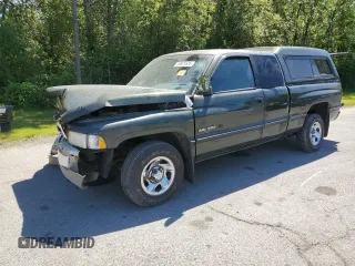 1997 Dodge 1500 z VIN 3B7HC13Y1VM581384, wystawiony jako Copart lot #58828535 z przebiegiem 159 903 mil mil oraz Szkoda całkowita • Salvage title. Historia ofert i sprzedaży dostępna na DreamBid. Obrazek 1.