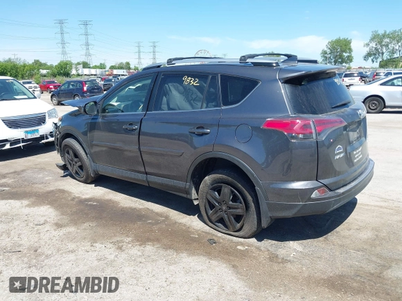 2018 Toyota RAV4 LE с VIN JTMBFREVXJJ745379, выставлен на аукционе IAAI как лот 42269832 с пробегом Не указан миль и . История ставок и продаж доступна на DreamBid. Изображение 3.