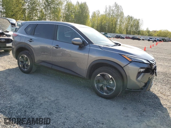 2025 Nissan Rogue SV with VIN 5N1BT3BA5SC814780, listed as a Copart auction lot 54378515 with 5,972 mi miles and Clean Title. Bid and sale history available at DreamBid. Image 4.
