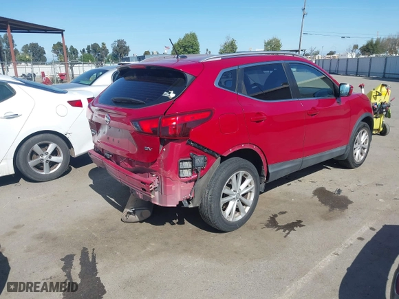 2018 Nissan Rogue Sport SV with VIN JN1BJ1CP9JW164787, listed as a IAAI auction lot 41988580 with 167,001 mi miles. Bid and sale history available at carsss.com. Image 4.