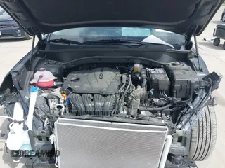 2023 Hyundai Santa Fe SEL z VIN 5NMS34AJ6PH654171, wystawiony jako IAAI lot #41702325 z przebiegiem 8 825 mil mil oraz . Historia ofert i sprzedaży dostępna na DreamBid. Obrazek 10.