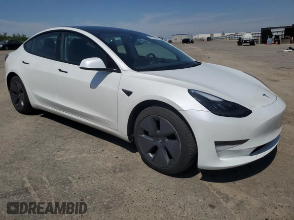 2023 Tesla Model 3 z VIN 5YJ3E1EA1PF684526, wystawiony jako Copart lot #50915345 z przebiegiem 14 109 mil mil oraz Szkoda całkowita • Salvage title. Historia ofert i sprzedaży dostępna na DreamBid. Obrazek 4.