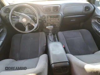 2008 Chevrolet TrailBlazer 1LT with VIN 1GNDT13S282213101, listed as a Copart auction lot 83969364 with 122,477 mi miles and Salvage Title. Bid and sale history available at DreamBid. Image 8.
