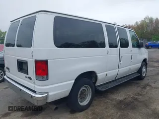 2014 Ford Econoline Passenger XL with VIN 1FBNE3BL4EDA97935, listed as a IAAI auction lot 42187031 with 228,696 mi miles. Bid and sale history available at carsss.com. Image 4.