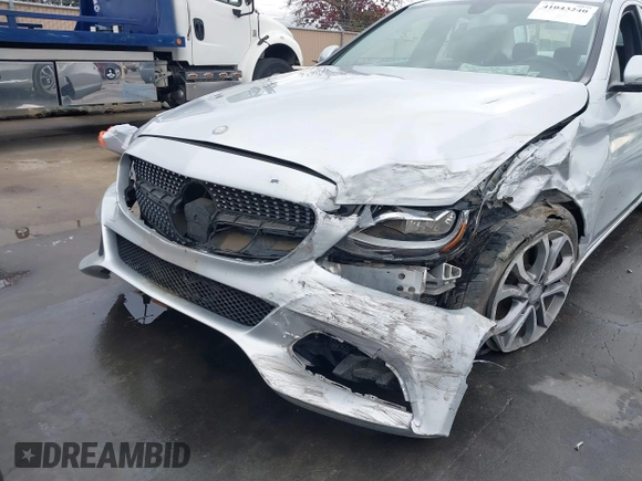 2015 Mercedes-Benz C 300 z VIN 55SWF4JB0FU094227, wystawiony jako IAAI lot #41043240 z przebiegiem 99 337 mil mil oraz . Historia ofert i sprzedaży dostępna na DreamBid. Obrazek 12.
