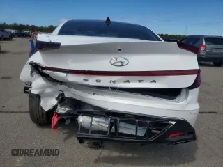 2023 Hyundai Sonata SEL z VIN KMHL14JA8PA308784, wystawiony jako Copart lot #54577405 z przebiegiem 17 213 mil mil oraz Szkoda całkowita • Salvage title. Historia ofert i sprzedaży dostępna na DreamBid. Obrazek 6.