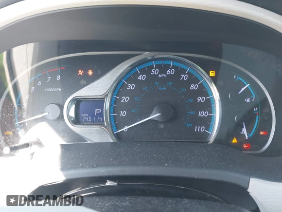 2014 Toyota Sienna XLE with VIN 5TDYK3DC5ES451965, listed as a IAAI auction lot 41879334 with 145,114 mi miles and . Bid and sale history available at DreamBid. Image 7.