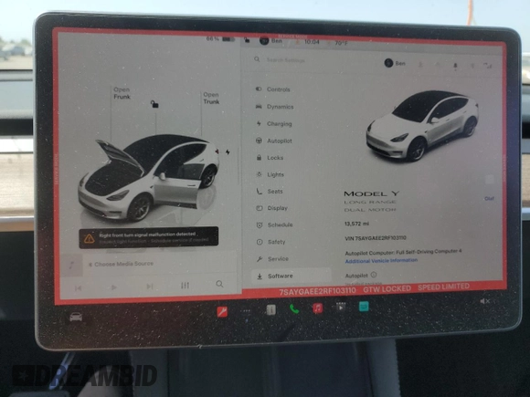 2024 Tesla Model Y Long Range with VIN 7SAYGAEE2RF103110, listed as a Copart auction lot 59422975 with 13,572 mi miles and Salvage title. Bid and sale history available at DreamBid. Image 9.