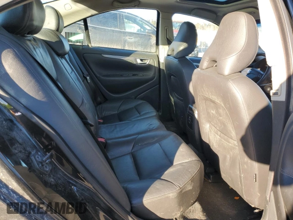 2006 Volvo S60 2.4L Turbo with VIN YV1RS547962518427, listed as a Copart auction lot 42619185 with 0 mi miles and Salvage Title. Bid and sale history available at carsss.com. Image 11.