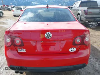 2009 Volkswagen Jetta SE с VIN 3VWRM71K99M006228, выставлен на аукционе IAAI как лот 41782353 с пробегом 162 281 миль миль и . История ставок и продаж доступна на DreamBid. Изображение 16.