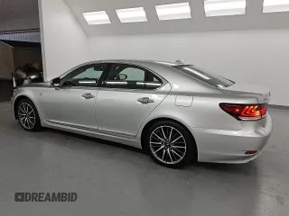 2015 Lexus LS 460 z VIN JTHCL5EF8F5023163, wystawiony jako Copart lot #60128705 z przebiegiem 10 219 mil mil oraz Czysty tytuł • Clean title. Historia ofert i sprzedaży dostępna na DreamBid. Obrazek 2.