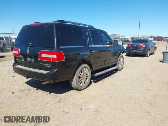 2012 Lincoln Navigator z VIN 5LMJJ2J56CEL07597, wystawiony jako IAAI lot #41732470 z przebiegiem 189 141 mil mil oraz . Historia ofert i sprzedaży dostępna na DreamBid. Obrazek 4.