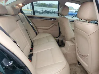 2004 BMW 3 Series 325i with VIN WBAAZ33474KP86431, listed as a Copart auction lot 81770104 with 136,890 mi miles and Salvage Title. Bid and sale history available at carsss.com. Image 10.