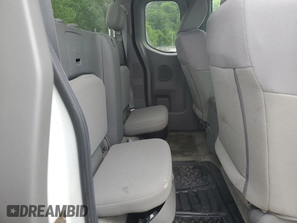 2017 Nissan Frontier S z VIN 1N6BD0CT4HN762293, wystawiony jako Copart lot #58567345 z przebiegiem 131 619 mil mil oraz Czysty tytuł • Clean title. Historia ofert i sprzedaży dostępna na DreamBid. Obrazek 10.
