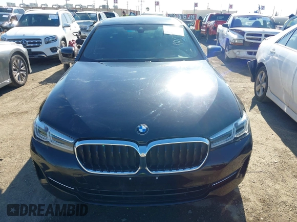 2021 BMW 5 Series 530i z VIN WBA53BH05MCF75051, wystawiony jako IAAI lot #41336049 z przebiegiem 71 933 mil mil oraz . Historia ofert i sprzedaży dostępna na DreamBid. Obrazek 12.