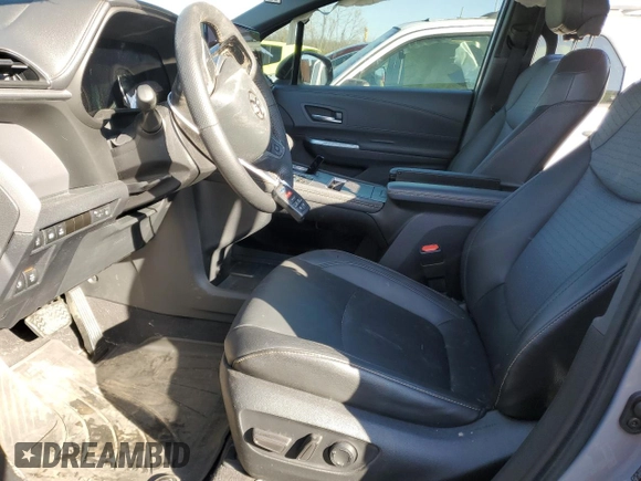 2022 Toyota Sienna XLE Woodland Edition with VIN 5TDASKFC5NS047766, listed as a Copart auction lot 83213634 with 0 mi miles and Salvage Title. Bid and sale history available at carsss.com. Image 7.