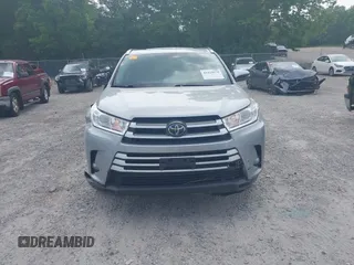 2018 Toyota Highlander SE z VIN 5TDKZRFH4JS544239, wystawiony jako IAAI lot #42429079 z przebiegiem 121 406 mil mil oraz . Historia ofert i sprzedaży dostępna na DreamBid. Obrazek 12.