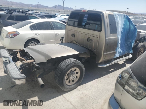 2005 Ford F-250 XL with VIN 1FTSX20P15EC23185, listed as a Copart auction lot 55887625 with Not provided miles and Non repairable. Bid and sale history available at DreamBid. Image 3.