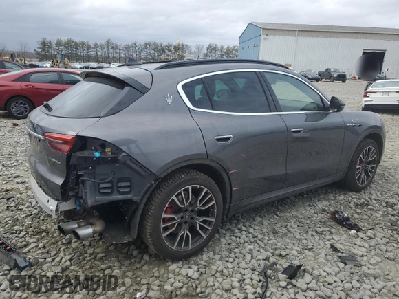 2023 Maserati Grecale GT z VIN ZN682AVA6P7429258, wystawiony jako Copart lot #47439945 z przebiegiem 7 620 mil mil oraz Szkoda całkowita • Salvage title. Historia ofert i sprzedaży dostępna na DreamBid. Obrazek 3.