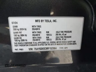 2024 Tesla Model Y Long Range with VIN 7SAYGDEE3RF152964, listed as a IAAI auction lot 40394843 with 3,393 mi miles. Bid and sale history available at carsss.com. Image 9.