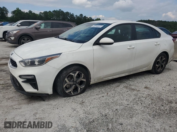2021 Kia Forte LXS z VIN 3KPF24AD7ME312374, wystawiony jako Copart lot #59405995 z przebiegiem 111 897 mil mil oraz Czysty tytuł • Clean title. Historia ofert i sprzedaży dostępna na DreamBid. Obrazek 1.