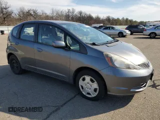 2013 Honda Fit с VIN JHMGE8H34DC080256, выставлен на аукционе Copart как лот 45559375 с пробегом 126 582 миль миль и Списание • Salvage title. История ставок и продаж доступна на DreamBid. Изображение 4.