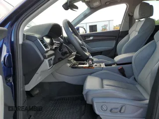 2024 Audi Q5 S line Premium Plus z VIN WA1EAAFY7R2088014, wystawiony jako Copart lot #57325045 z przebiegiem 5 231 mil mil oraz Szkoda całkowita • Salvage title. Historia ofert i sprzedaży dostępna na DreamBid. Obrazek 7.
