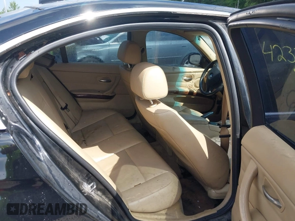 2011 BMW 3 Series 328i with VIN WBAPH5G55BNM81646, listed as a IAAI auction lot 42376059 with 116,318 mi miles and . Bid and sale history available at DreamBid. Image 8.