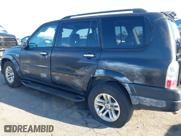 2004 Suzuki XL7 LX z VIN JS3TX92V144106723, wystawiony jako IAAI lot #40407888 z przebiegiem 284 088 mil mil oraz . Historia ofert i sprzedaży dostępna na DreamBid. Obrazek 6.