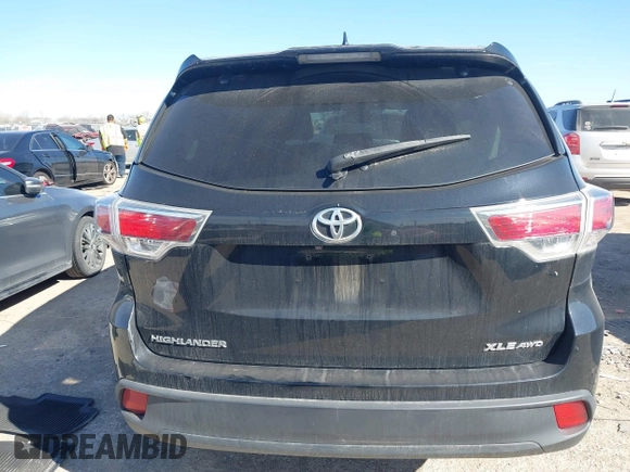 2014 Toyota Highlander XLE z VIN 5TDJKRFH9ES039366, wystawiony jako IAAI lot #41779728 z przebiegiem 156 933 mil mil oraz . Historia ofert i sprzedaży dostępna na DreamBid. Obrazek 15.