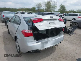 2016 Kia Forte LX z VIN KNAFK4A63G5559048, wystawiony jako IAAI lot #42147427 z przebiegiem 109 497 mil mil oraz . Historia ofert i sprzedaży dostępna na DreamBid. Obrazek 3.