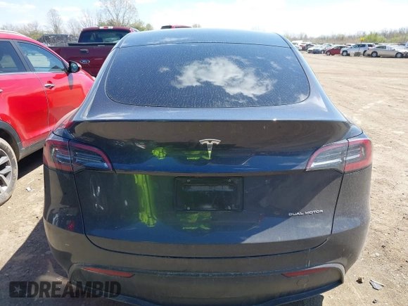 2024 Tesla Model Y Long Range with VIN 7SAYGAEE4RF078906, listed as a IAAI auction lot 42051207 with Not Provided miles and . Bid and sale history available at DreamBid. Image 15.
