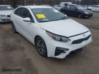 2020 Kia Forte LXS with VIN 3KPF24AD2LE226520, listed as a IAAI auction lot 41513227 with 84,762 mi miles. Bid and sale history available at carsss.com. Image 1.