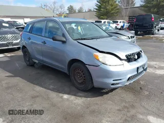 2003 Toyota Matrix Std with VIN 2T1KR32E03C010563, listed as a IAAI auction lot 41704263 with 145,770 mi miles. Bid and sale history available at carsss.com. Image 1.