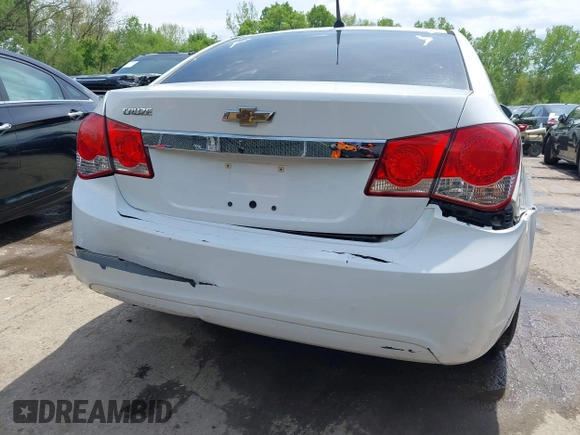 2014 Chevrolet Cruze LS with VIN 1G1PA5SH5E7218650, listed as a IAAI auction lot 42093764 with 189,813 mi miles and . Bid and sale history available at DreamBid. Image 6.