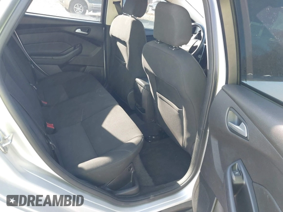 2016 Ford Focus SE with VIN 1FADP3F27GL390830, listed as a IAAI auction lot 41665012 with 119,673 mi miles. Bid and sale history available at carsss.com. Image 8.