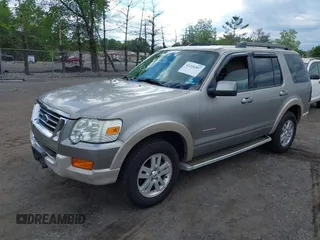 2008 Ford Explorer Eddie Bauer with VIN 1FMEU74E58UA06160, listed as a IAAI auction lot 42226307 with 143,056 mi miles and . Bid and sale history available at carsss.com. Image 2.