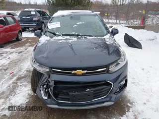 2018 Chevrolet Trax Premier with VIN 3GNCJRSB2JL267942, listed as a IAAI auction lot 41190953 with 39,918 mi miles. Bid and sale history available at carsss.com. Image 11.