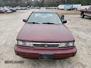 1992 Nissan Stanza GXE z VIN JN1FU21P3NX909177, wystawiony jako Copart lot #83811334 z przebiegiem 67 101 mil mil oraz Szkody całkowita. Historia ofert i sprzedaży dostępna na DreamBid. Obrazek 5.