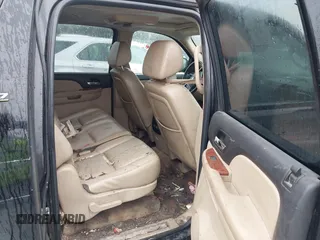 2007 Chevrolet Suburban LT with VIN 3GNFC16J47G118072, listed as a IAAI auction lot 41530035 with Not Provided miles and . Bid and sale history available at DreamBid. Image 8.